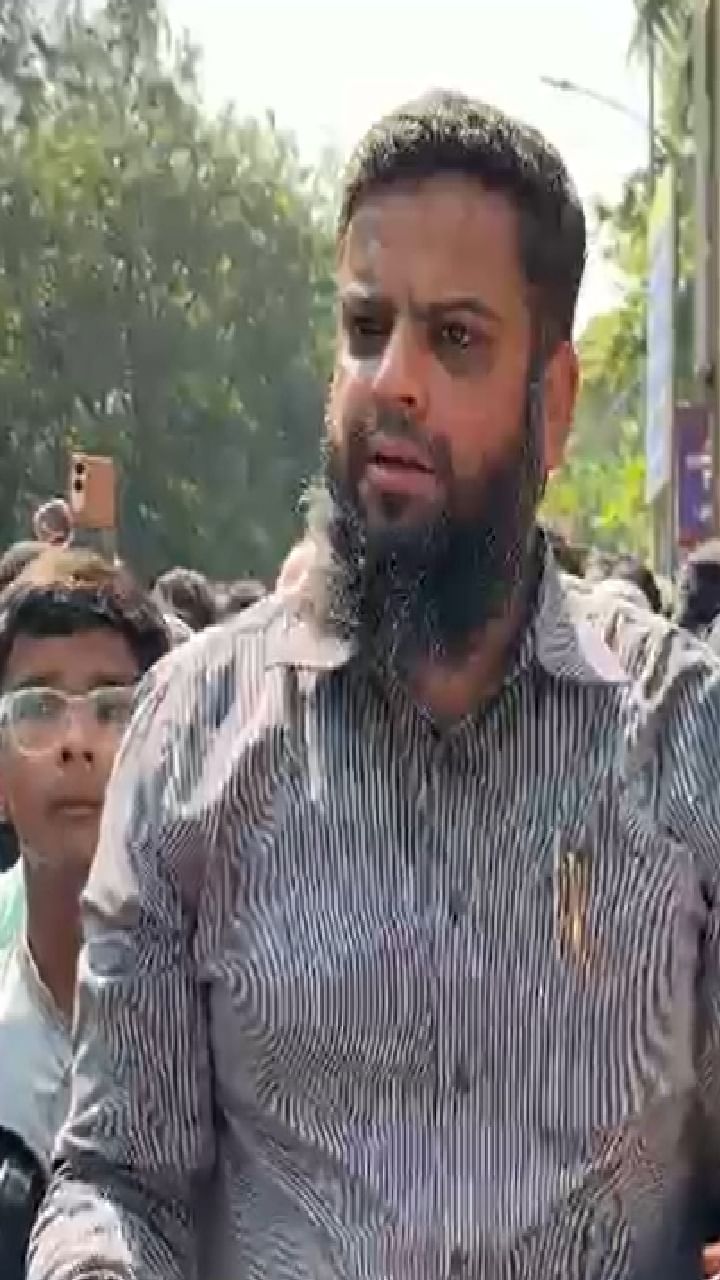 Diva : बेघर नागरिकांचा पालिकेला घेराव, बेकायदा इमारती तोडल्याने कुटुंबे रस्त्यावर