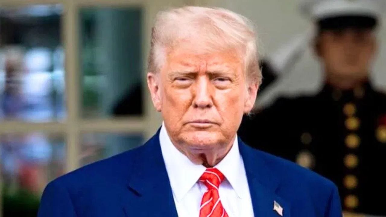 डोनाल्ड ट्रम्प यांचा भारताला दुहेरी झटका, झालं मोठं नुकसान, आंतरराष्ट्रीय बाजारातून वाईट बातमी डोनाल्ड ट्रम्प यांचा भारताला दुहेरी झटका, झालं मोठं नुकसान, आंतरराष्ट्रीय बाजारातून वाईट बातमी