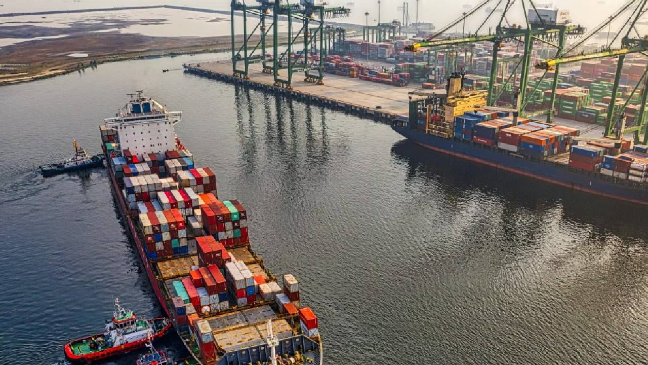 ज्याची भीती तेच घडलं... अमेरिकेने पुन्हा दाखवला रंग, सर्वात मोठा झटका, GTRI चा भारताला इशारा ज्याची भीती तेच घडलं... अमेरिकेने पुन्हा दाखवला रंग, सर्वात मोठा झटका, GTRI चा भारताला इशारा