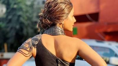 प्रसिद्ध अभिनेत्रीने पतीसोबत असताना 8 वर्षाने लहान असलेल्या अभिनेत्याचा गुपचूप घेतला किस, नवरोबाचा जळफळाट, म्हणाला, आता मी तुझ्या...