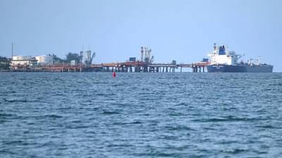 अमेरिका संकटात, भारत मदतीला धावून, थेट गुजरातच्या जामनगरहून जहाज रवाना, पुढील...