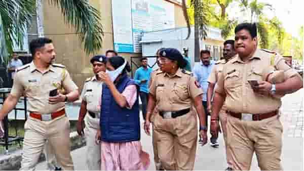 तोतया IAS महिलेचे पाक लष्कराशी थेट कनेक्शन, छत्रपती संभाजीनगरमध्ये खळबळ, यंत्रणा अलर्ट