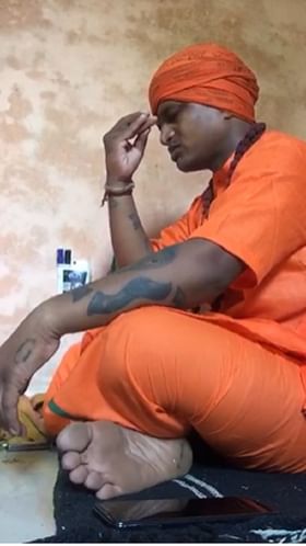 कोल्हापुरातील टिंबर मार्केटमध्ये भोंदूगिरी; तांत्रिक मांत्रिकांचे video व्हायरल