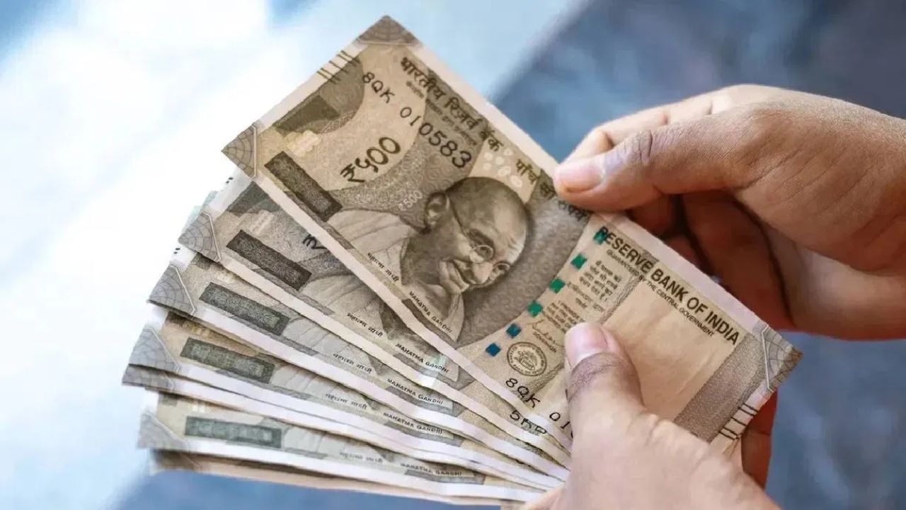 Vastu Shastra : घराच्या पश्चिम दिशेला करा फक्त हे दोन बदल, आयुष्यात कधीच पैसा कमी पडणार नाही