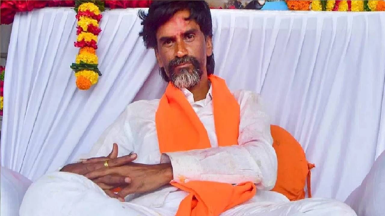 Manoj Jarange Patil : मोठी बातमी! जरांगे पाटलांना मुंबई पोलिसांची नोटीस; 10 तारखेला चौकशी, कारण काय? Manoj Jarange Patil : मोठी बातमी! जरांगे पाटलांना मुंबई पोलिसांची नोटीस; 10 तारखेला चौकशी, कारण काय?