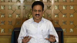 उद्धव ठाकरेंच्या टीकेला मंत्री गिरीश महाजन यांनी दिले थेट उत्तर, म्हणाले, आम्ही अजिबात..