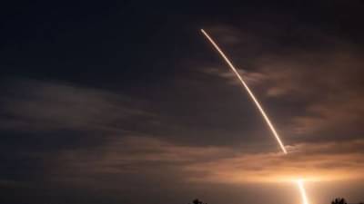 अमेरिकेनं केली अणु क्षेपणास्त्राची चाचणी; कॅलिफोर्नियाहून सोडले मिनिटमन-3 मिसाईल