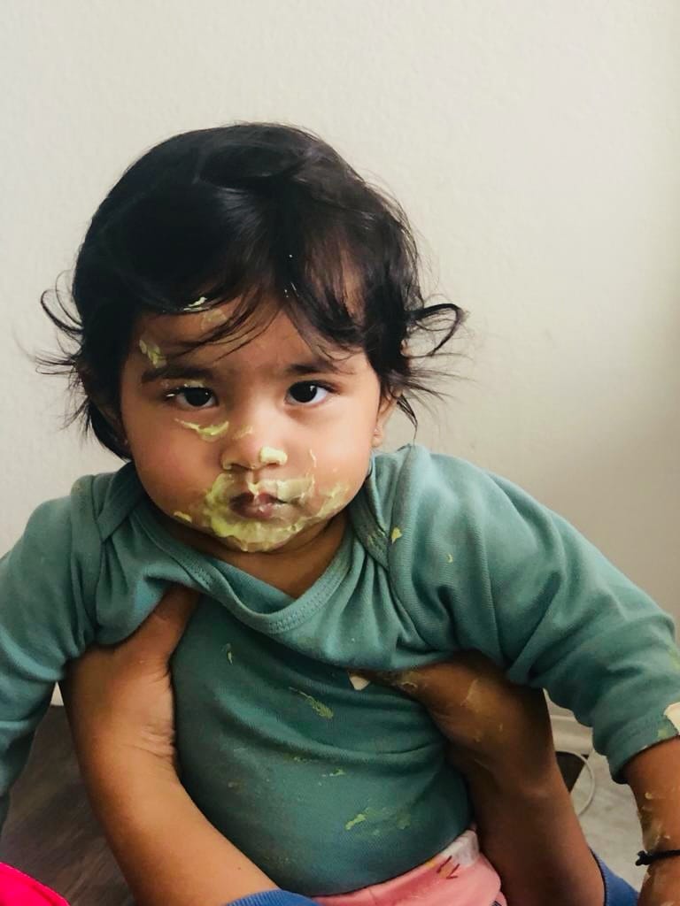 मृणालने याआधी 'माझिया प्रियाला प्रीत कळेना', 'तू तिथे मी' आणि 'अस्सं सासर सुरेख बाई' यांसारख्या मालिकांमध्ये काम केले आहे. या मालिकांमधून ती घराघरात पोहोचली.