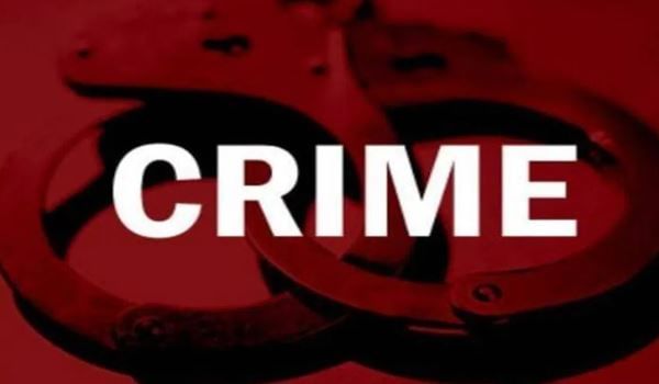 चार वर्षाच्या मुलीवर अत्याचार करण्यात आलेला नाही. पोलिसांनी कोणत्याही अफवांवर विश्वास ठेवू नये, असे सांगितले आहे. पोलीस महिलेने केलेल्या तक्रारीनुसार तपास चालू केला आहे. या प्रकरणी पुढे काय घडणार, हे पाहणे महत्त्वाचे ठरणार आहे.