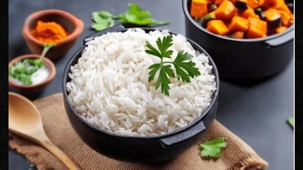 शिळे होताच हे 5 पदार्थ होतात रुचकर आणि आरोग्यदायी, आजारांना पळवून लावतात