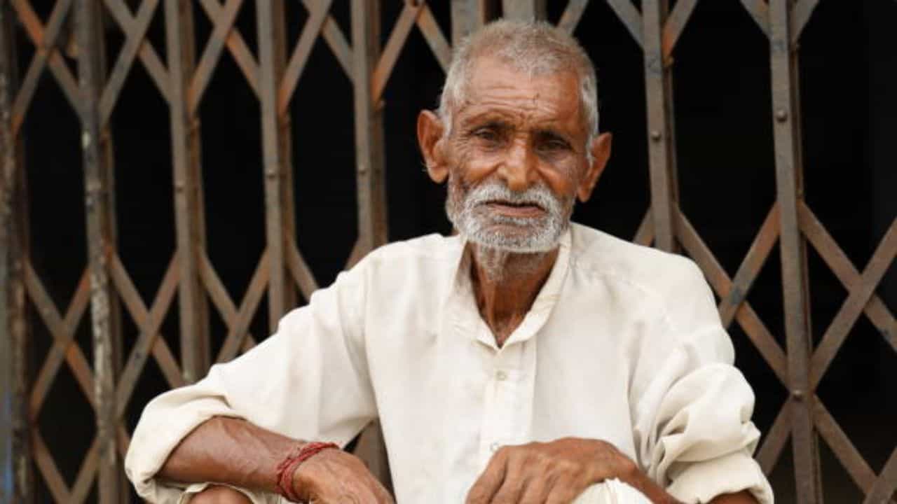 भारतात 140 कोटींपेक्षा जास्त लोक राहतात. भारत हा जगातील सर्वाधिक लोकसंख्या असलेल्या देशापैकी एक आहे. पण भारतातील कोणत्या राज्यातील लोक सर्वात जास्त दिवस जगतात हे तुम्हाला माहिती आहे का?