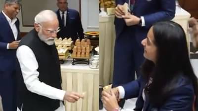 PM मोदींना या महिला खेळाडूला स्वत:च्या हाताने वाढलं जेवण, Video तुफान व्हायरल