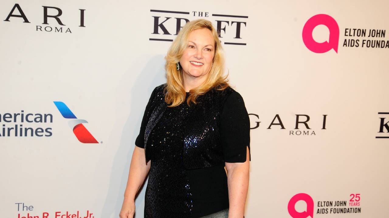 करोडपतीची नात, लुटली बँक! 'पॅटी हर्स्ट'ची जगाला हादरुन टाकणारी कहाणी! करोडपतीची नात, लुटली बँक! 'पॅटी हर्स्ट'ची जगाला हादरुन टाकणारी कहाणी!