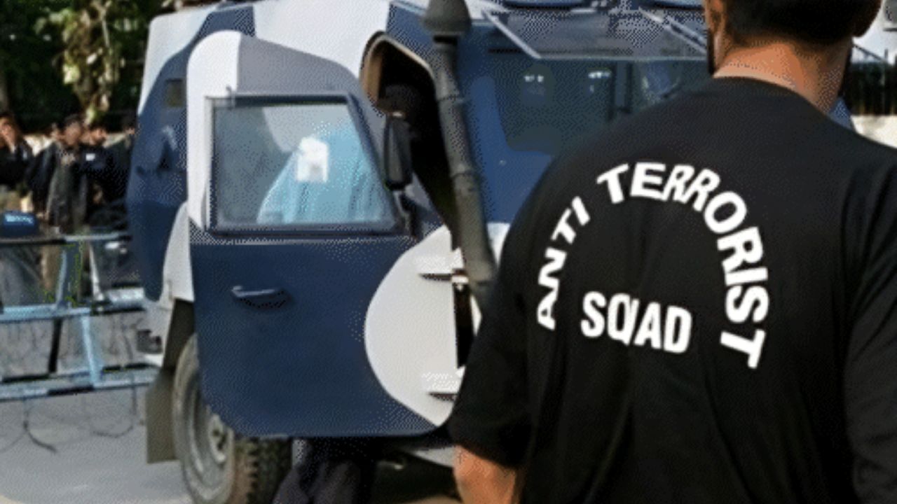 मोठी बातमी! पुण्यात दहशतवादी विरोधी पथकाची छापेमारी, एका व्यक्तीची कसून तपासणी