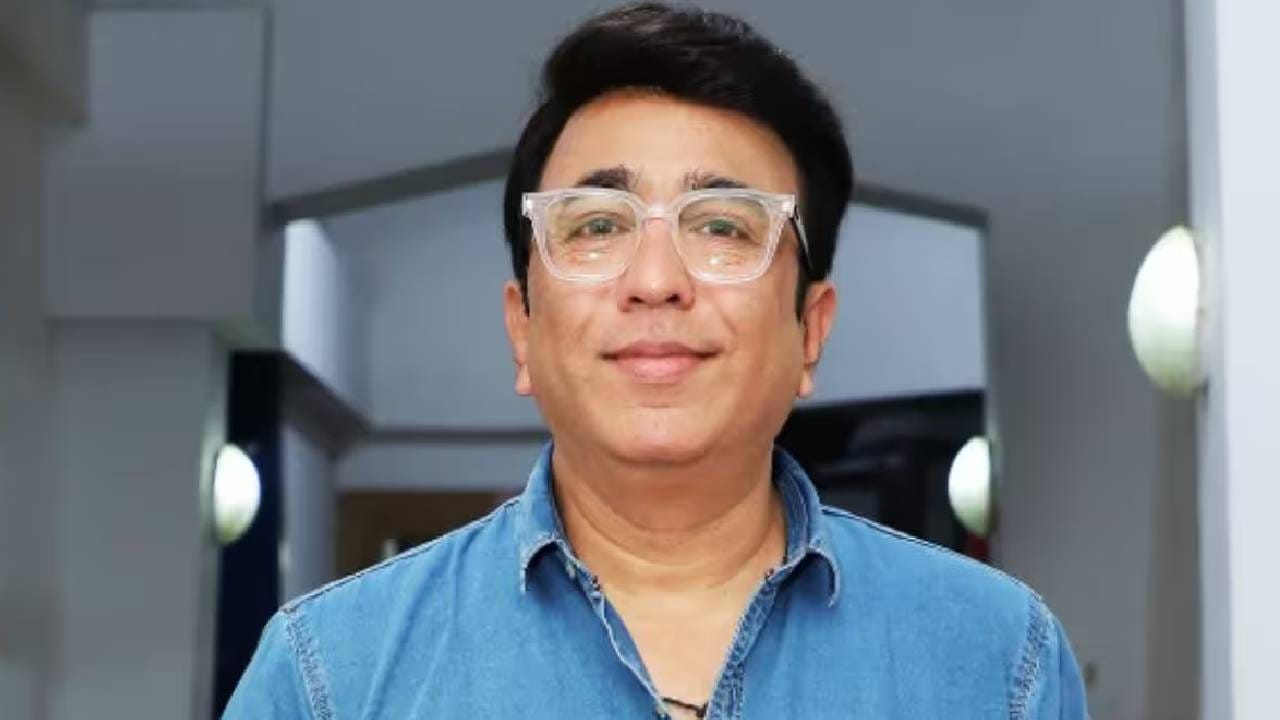 आम्ही ज्या मराठमोळ्या अभिनेत्याविषयी बोलत आहोत तो दुसरातिसरा कोणी नसून पुष्कर क्षोत्री आहे. त्याने नुकताच दिलेल्या एका मुलाखतीमध्ये मोठा खुलासा केला आहे. त्याने त्याच्या वडिलांचे चार नियम सांगितले आहेत. हे नियम दारू प्यायला जाताना लक्षात ठेव असे देखील ते म्हणाले होते. क्वचितच असे पालक असतील जे मुलांना दारू पिण्याचे नियम सांगत असतील.