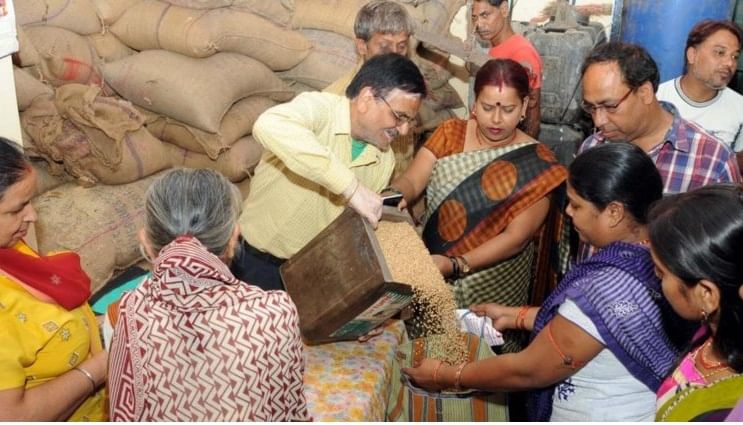 मोफत रेशनबाबत सरकारचा सर्वात मोठा निर्णय, गरीब कल्याण अन्न योजनेचा कालावधी इतक्या वर्षांसाठी वाढवला