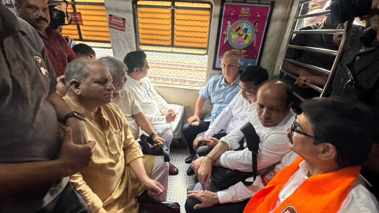 शिवसेना (उबाठा), मनसे, काँग्रेससह सर्व डावे पक्ष यात सहभागी होत आहेत. खोट्या मतदारांविरुद्ध खरे मतदार जागे व्हा! असे नारे दिले जात आहेत. 