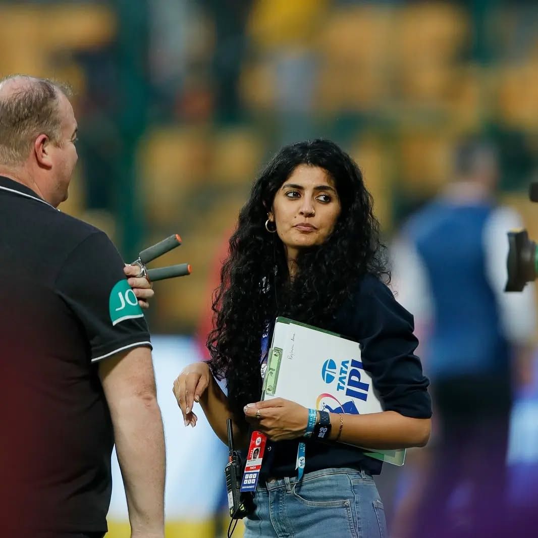 रजल अरोरा 2015 सालापासून भारतीय क्रिकेट नियामक मंडळ अर्थात बीसीसीआयसोबत काम करत आहे. रजल अरोरा ही आयपीएलची डिजिटल तसेच मीडिया मॅनेजर म्हणूनही काम पाहते.