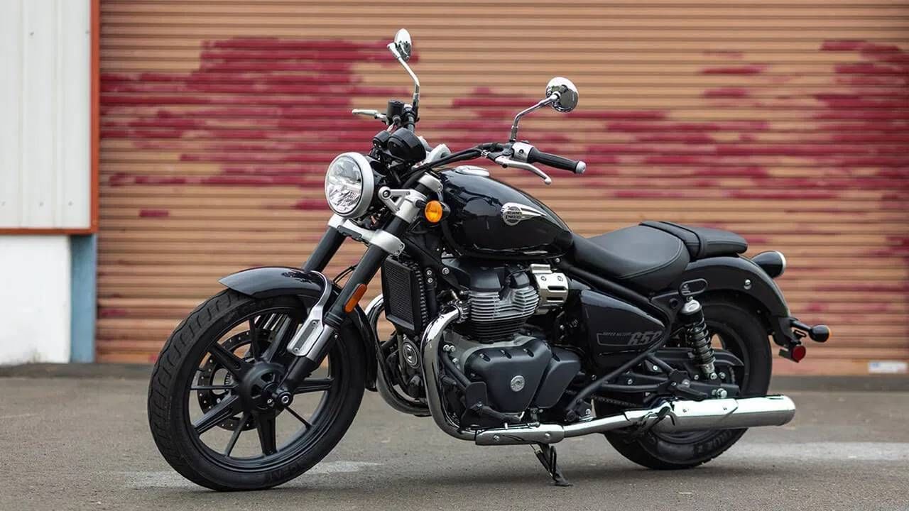 Royal Enfield Bullet 650 खरेदी करायचीये का? इंजिनसह फीचर्स जाणून घ्या