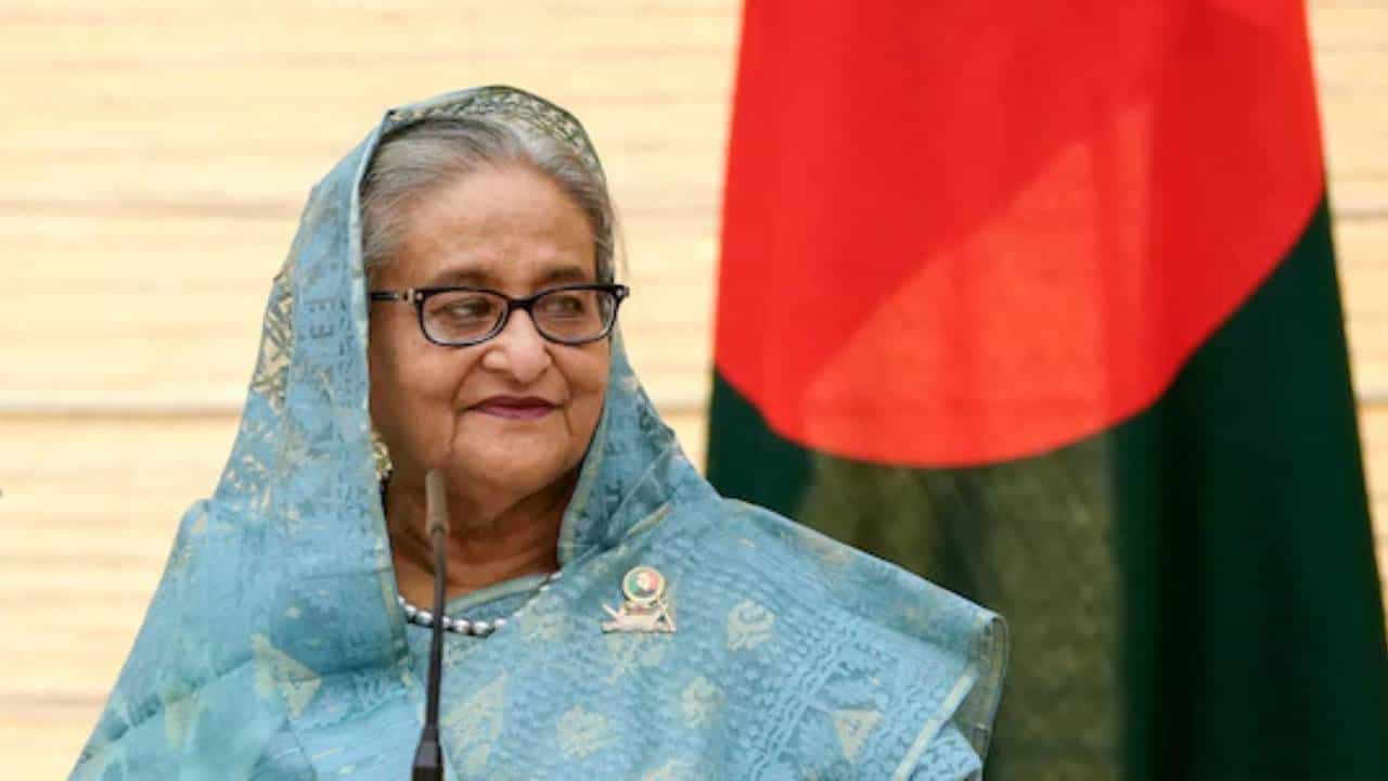 Sheikh Hasina : शेख हसीना यांना दुसरा मोठा धक्का, फाशीच्या शिक्षेनंतर आता 21 वर्षांचा तुरूंगवास! प्रकरण नेमकं काय?