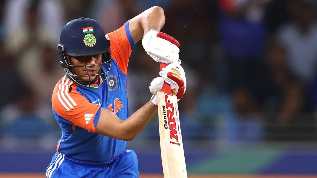 जानेवारी 2023 पासून टीम इंडियाच्या सलामीवीर फलंदाजांमध्ये सर्वाधिक 30 डावांत शुबमनची सरासरी ही 28.73 इतकी आहे. तर शुबमनचा स्ट्राईक रेट 141.20 इतका राहिलाय. शुबमनने या दरम्यान 3 अर्धशतकं आणि 1 शतकासह 747 धावा केल्या. (Photo Credit: PTI)