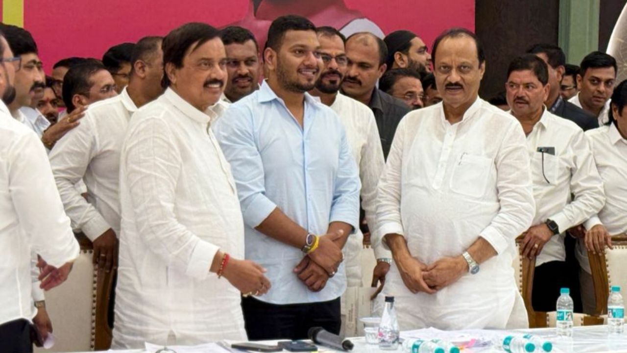 सुनील तटकरेंचा मास्टरस्ट्रोक, आधी गोगावलेंच्या समर्थकाला पक्षात घेतले, आता थेट राजपातळीवर दिली जबाबदारी