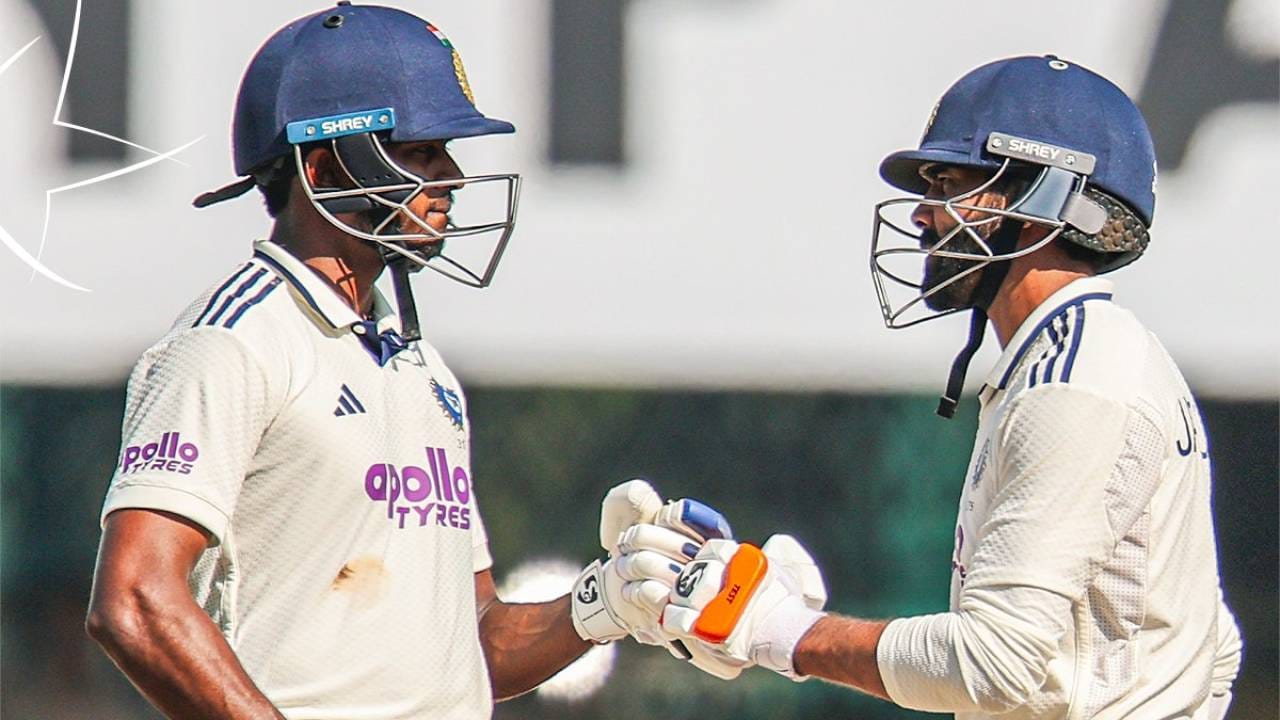 दक्षिण आफ्रिकेने दुसऱ्या क्रमांकाचा सर्वात मोठा कसोटी मालिका विजय मिळवला. यापूर्वी 2018 मध्ये दक्षिण आफ्रिकेने ऑस्ट्रेलियाचा 492 धावांनी पराभूत केलं होतं. (Photo- BCCI Twitter)