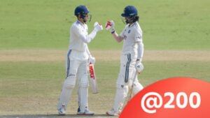 IND vs SA: दक्षिण अफ्रिकेविरूद्ध या तीन भारतीयांनी ठोकलं द्विशतक, तर एकाच्या नावावर त्रिशतक