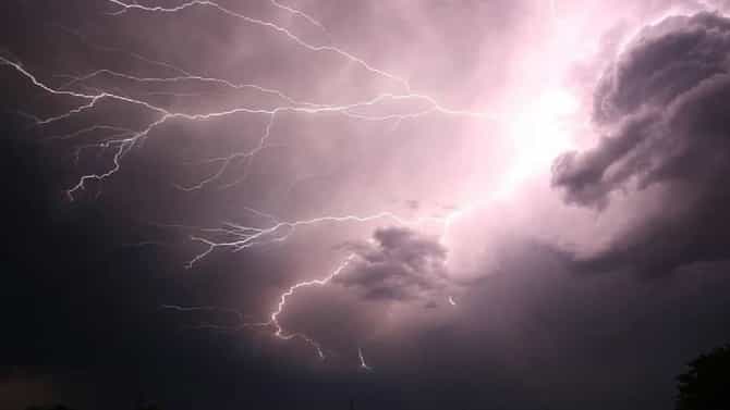 8 आणि 9 नोव्हेंबरला मोठे वादळ, अलर्ट जारी, मोठा इशारा, पुढील 24 तास...