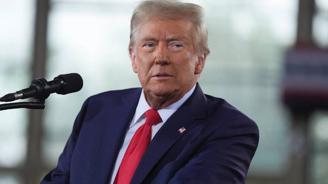 अमेरिकेने झुकवले... या देशाच्या पंतप्रधानांनी मागितली डोनाल्ड ट्रम्प यांची माफी, मोठी खळबळ