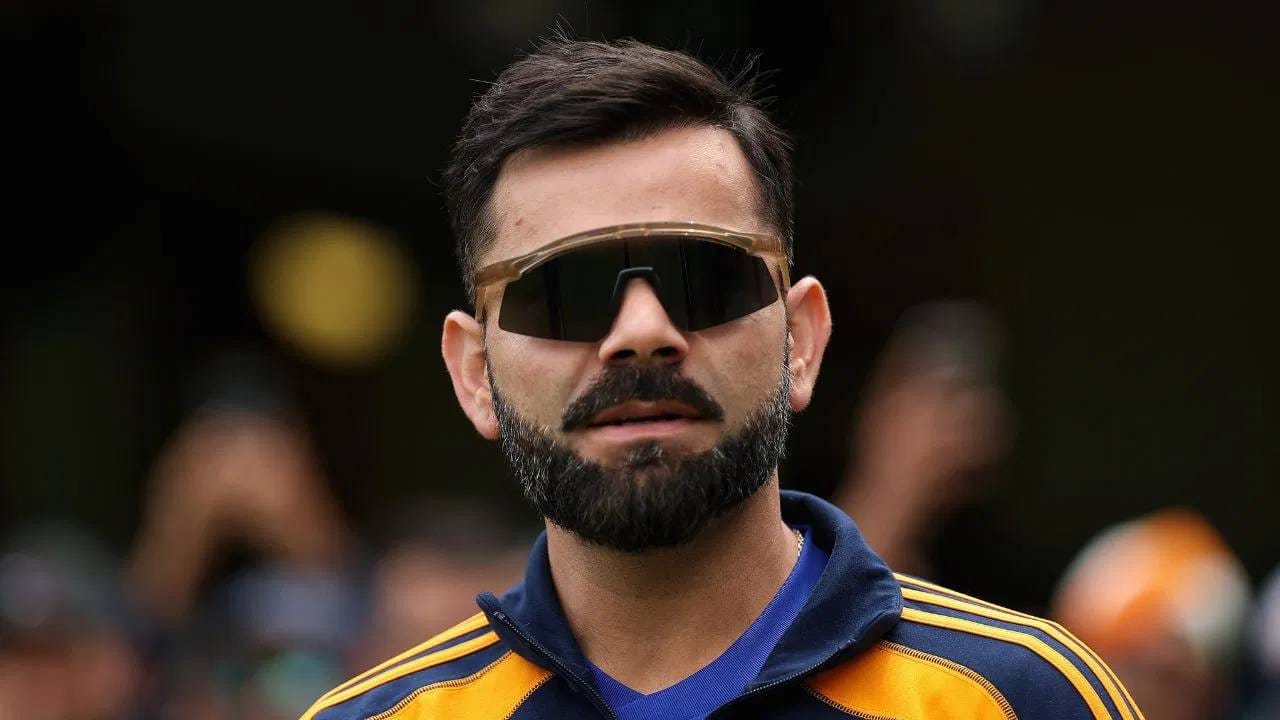 दक्षिण अफ्रिकेविरुद्ध विराट कोहलीचा वनडे रेकॉर्ड जबरदस्त आहे. त्याने दक्षिण अफ्रिकेविरुद्ध 65.39 च्या सरासरीने 1504 धावा केल्या आहेत. यात पाच शतकांचा समावेश आहे.  (फोटो- Getty Images)