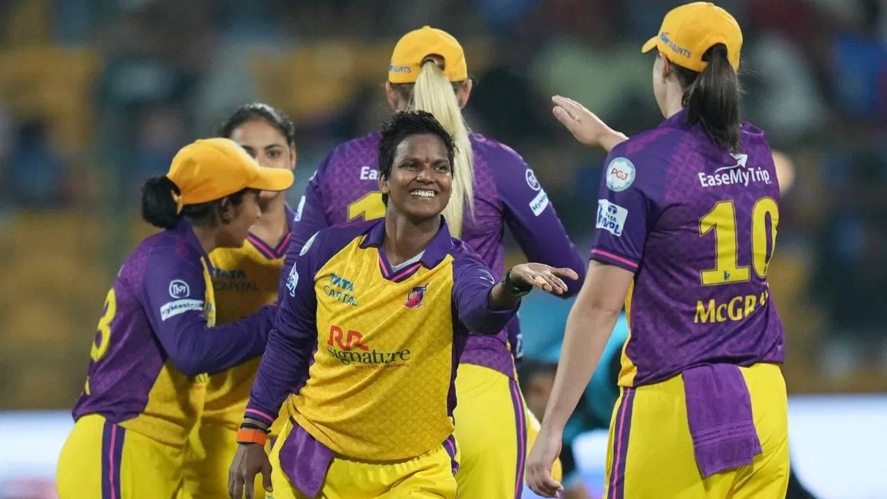 यूपी वॉरियर्स: उत्तर प्रदेश वॉरियर्स फ्रँचायझीने फक्त एकाच खेळाडूला कायम ठेवले आहे. आता 14.5  कोटी रुपये शिल्लक असून यूपी वॉरियर्स मेगा लिलावाद्वारे एकूण 17 खेळाडू खरेदी करू शकते. (फोटो- PTI)