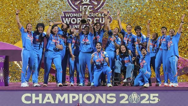 Womens World Cup Prize Money : वर्ल्ड चॅम्पियन टीम इंडियावर पैशांचा पाऊस, प्राइज मनीचा आकडा ऐकून डोळे विस्फारतील