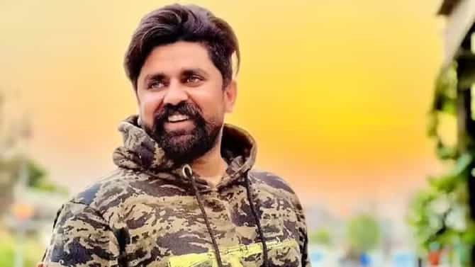 बेछूट गोळीबार... तलवारीने सपासप वार... काँग्रेस नेत्याचा जागीच मृत्यू... 2 जण गंभीर जखमी... हॉटेलमध्ये रात्री नक्की काय घडलं?