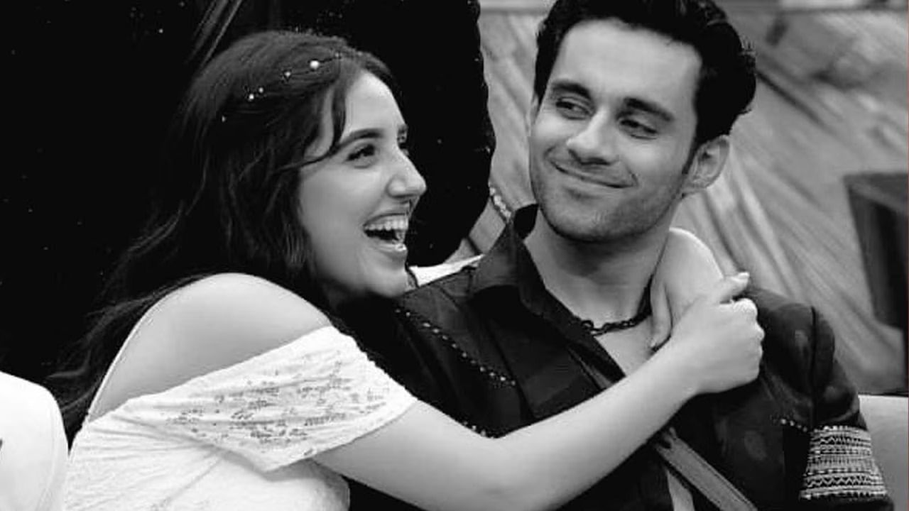 कुनिका पुढे म्हणाली, 'वयाच्या 17 व्या वर्षी मी माझ्या पहिल्या मुलाला जन्म दिला. 16 व्या वर्षी माझं लग्न झालं होतं.' सांगायचं झालं तर, कुनिका कायम बिग बॉसच्या घरात तिच्या खासगी आयुष्याबद्दल बोलत असते. 