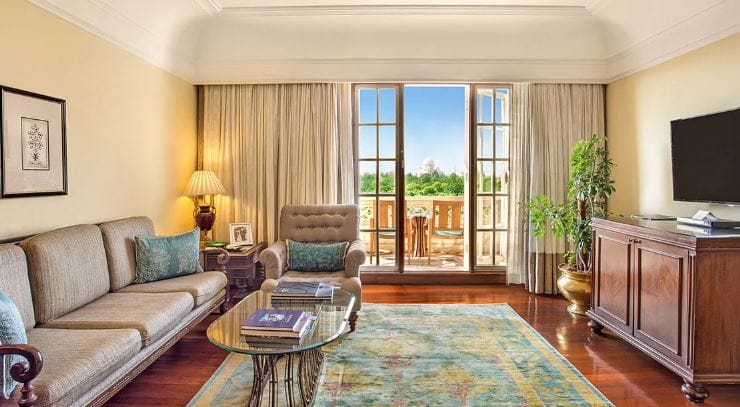 याच हॉटेलमध्ये सर्वाधिक प्रसिद्ध अशी कोहिनूर नावाची खोली आहे. अतिशय आलिशान असा हा सुईट आहे. साधारण 275 वर्ग मीटर अंतरात ही खोली पसरलेली आहे.