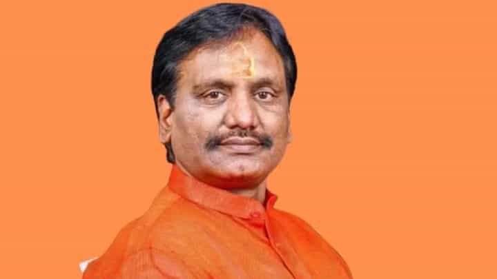 नाकाने कांदे सोलतात मग...; अंबादास दानवेंनी अजित पवारांना घेरले नाकाने कांदे सोलतात मग...; अंबादास दानवेंनी अजित पवारांना घेरले