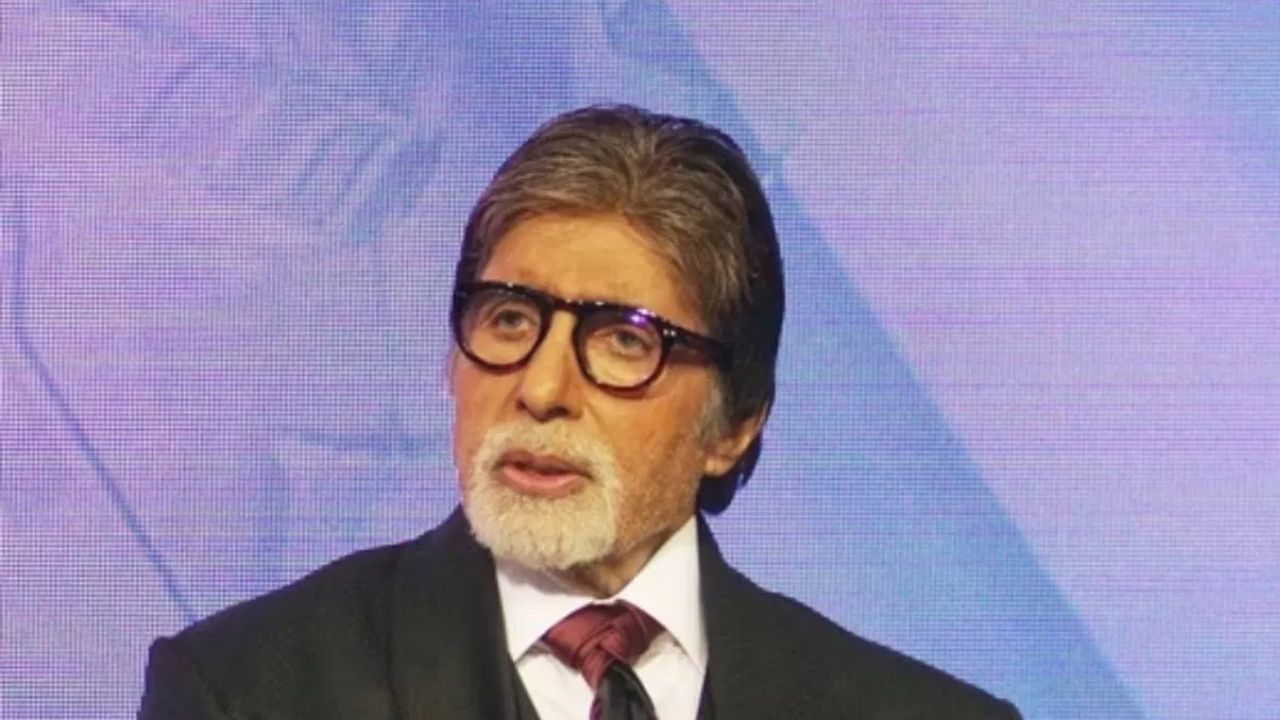 असं एक गाव जिथे बाळ जन्माला येताच पाहिला जातो बिग बीचा चित्रपट, किस्सा ऐकून अमिताभ बच्चनही भावुक, नेमकं कारण काय? असं एक गाव जिथे बाळ जन्माला येताच पाहिला जातो बिग बीचा चित्रपट, किस्सा ऐकून अमिताभ बच्चनही भावुक, नेमकं कारण काय?