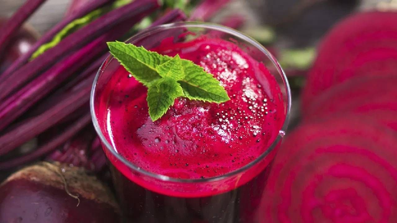 निरोगी राहून वजन कमी करणे म्हणजे मोठे आव्हान असते. वजन कमी करायचे म्हटले की, सर्वात महत्वाचे आहे ते म्हणजे आहार. वजन कमी करण्यासाठी आहारात बदल करावा लागलो. 