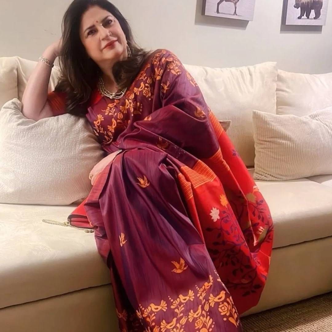 कुनिकाने सांगितलं की, तिने दोनवेळा लग्न केलं. दोन्हीवेळा हे लग्न टिकलं नाही, घटस्फोट झाला. तिने हा सुद्धा खुलासा केला की, तिचे दोन्ही पूर्वपती खूप पैसेवाले आहेत. पण दोन्हीवेळा एकही रुपये एलिमनी म्हणून घेतला नाही असं कुनिकाने सांगितलं. 