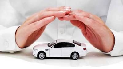 कार घेताना फक्त स्वस्तच नाही, योग्य पॉलिसी निवडा, जाणून घ्या