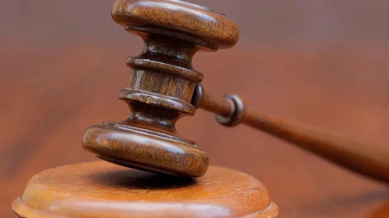 Kerala case : आईचं पोटच्या मुलीसोबत भयानक कांड, न्यायालयही हादरलं, महिलेला सुनावली 180 वर्षांची शिक्षा