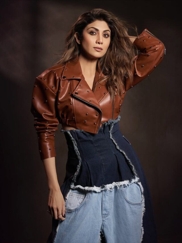 वयाच्या 49 व्या वर्षी ही शिल्पा शेट्टी परफेक्ट फिटनेस, चाहत्यांना देते टिप्स