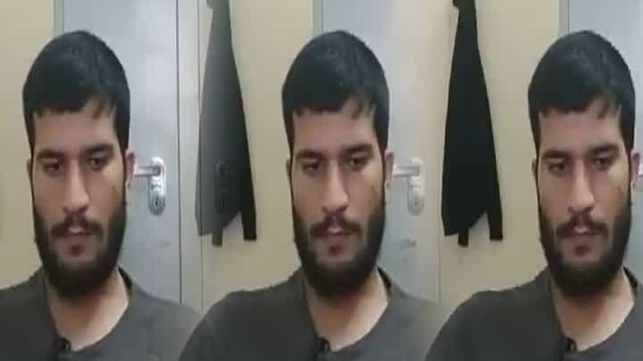 Delhi Blast Terrorist Umar : फाडफाड इंग्लिश अन् जिहादचं विष.. दहशतवादी उमरचा स्फोटापूर्वीचा हादरवणारा VIDEO समोर Delhi Blast Terrorist Umar : फाडफाड इंग्लिश अन् जिहादचं विष.. दहशतवादी उमरचा स्फोटापूर्वीचा हादरवणारा VIDEO समोर