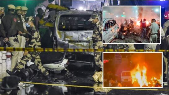 असे असतानाच तपास संस्थांचे लक्ष एका आगळ्यावेगळ्या गोष्टीने वेधून घेतले आहे. मिळालेल्या माहितीनुसार i20 कारसोबत आणखी एक लाल रंगाची फोर्डची इको स्पोर्ट्स ही कार होती, असे म्हटले जात आहे. 