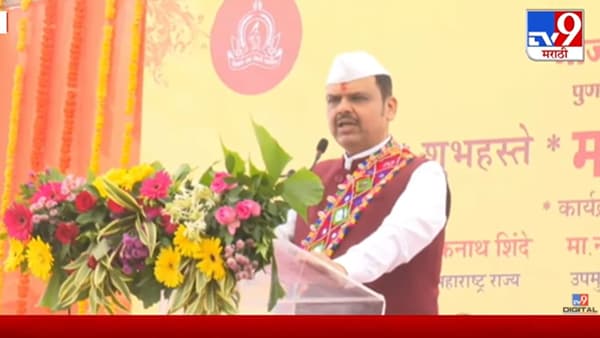 मुख्यमंत्र्यांच्या हस्ते वसंतराव नाईक पुतळ्याचे अनावरण