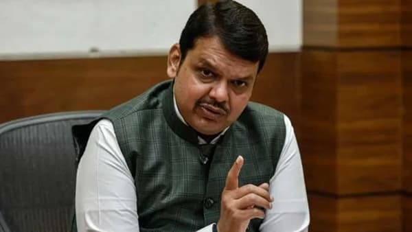 स्थानिक स्वराज्य निवडणुकीसाठी भाजपचा मास्टरस्ट्रोक, 40 स्टार प्रचारकांची नावे जाहीर, संपूर्ण यादी एका क्लिकवर