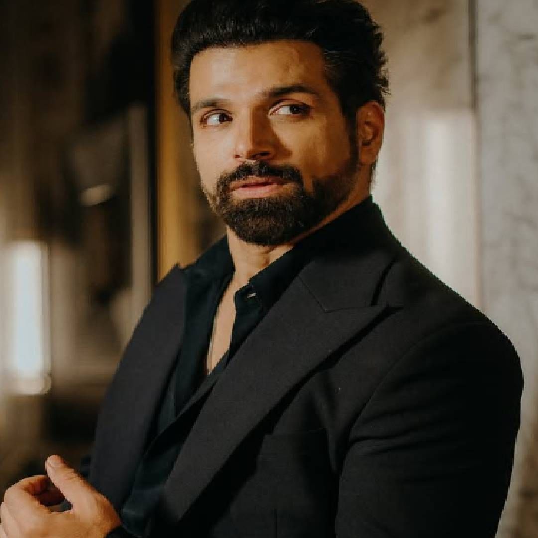 रित्विक मुंबईच्या अमर नगर येथे ऑडिशनसाठी गेलेला. रित्विक एका मोठ्या रांगेत उभा होता. त्याचवेळी एका मोठ्या कास्टिंग डायरेक्टरने त्याला काम देण्याची इच्छा व्यक्त केली. रोलसाठी त्याला निवडल्याच सुद्धा सांगितलं.