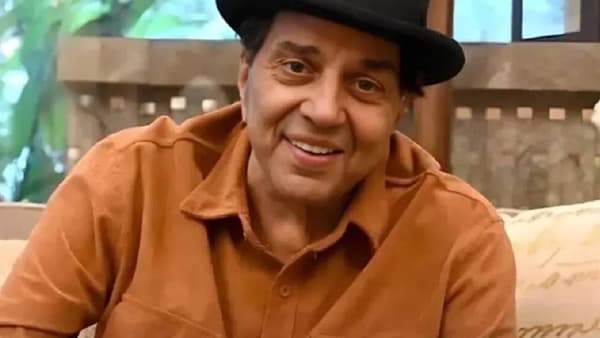 Dharmendra Expired : एका युगाचा अंत .. धर्मेंद्र यांच्या निधनानंतर बॉलिवूड शोकाकुल, राजकारण्यांनीही वाहिली श्रद्धांजली