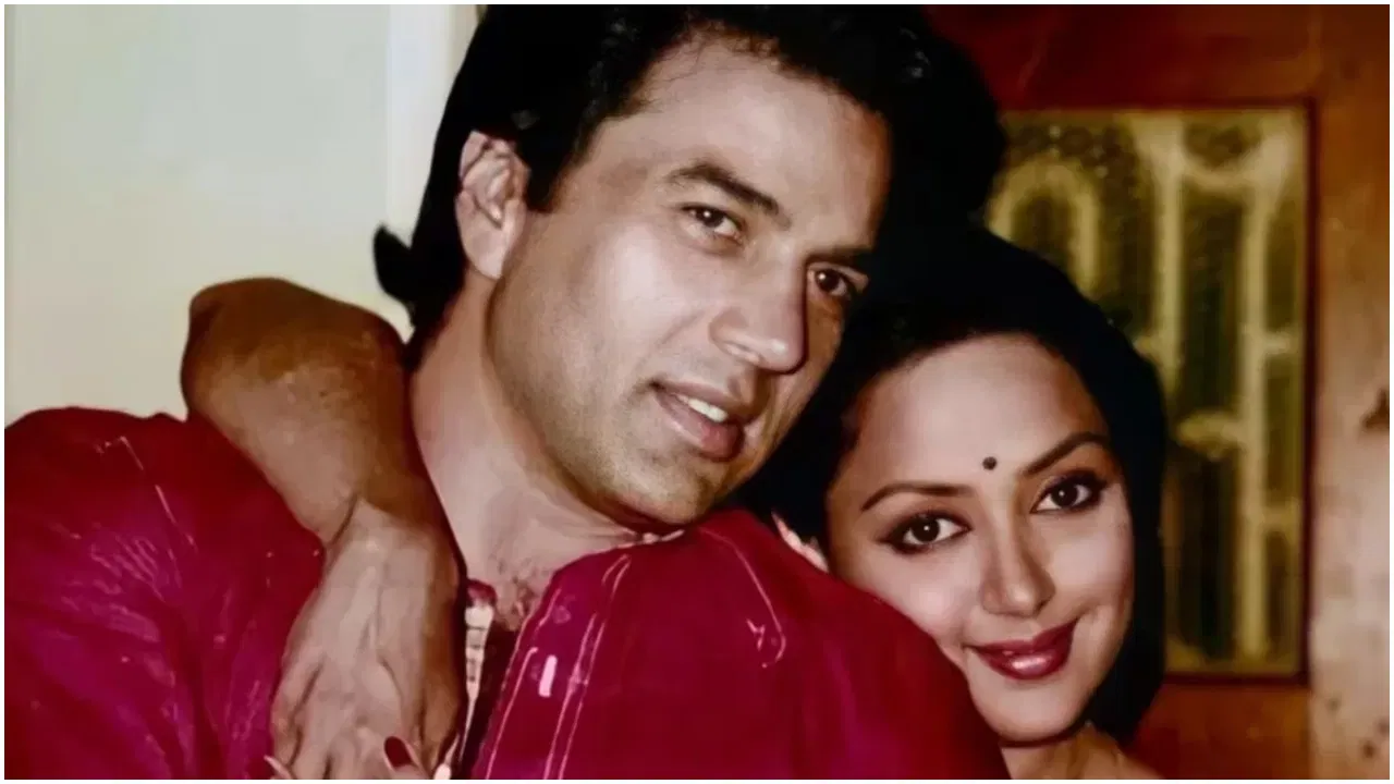 1960 मध्ये ‘दिल भी तेरा हम भी तेरे’ या चित्रपटाने धर्मेंद्र यांनी आपल्या करिअरला सुरुवात केली होती. त्यांनी 300 पेक्षा जास्त चित्रपटांत काम केलं आहे. हिंदुस्तान टाइम्सच्या रिपोर्टनुसार 2024 पर्यंत त्यांची एकूण संपत्ती सुमारे 450 कोटी रुपये आहे.